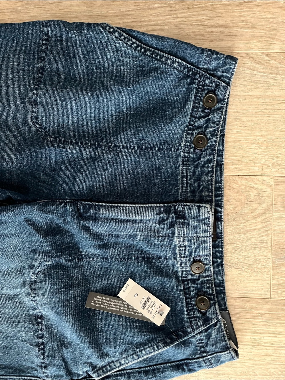 NWT Talbots Women’s Crop Wide Leg Jeans Cora Wash - Size 6 Petite - Picture 3 of 9